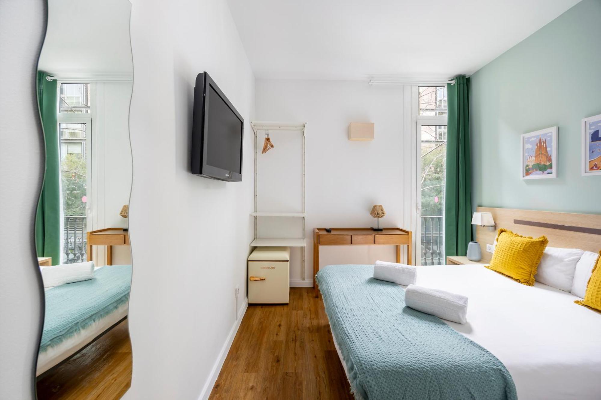 Hostal Barcelona Centro Bagian luar foto