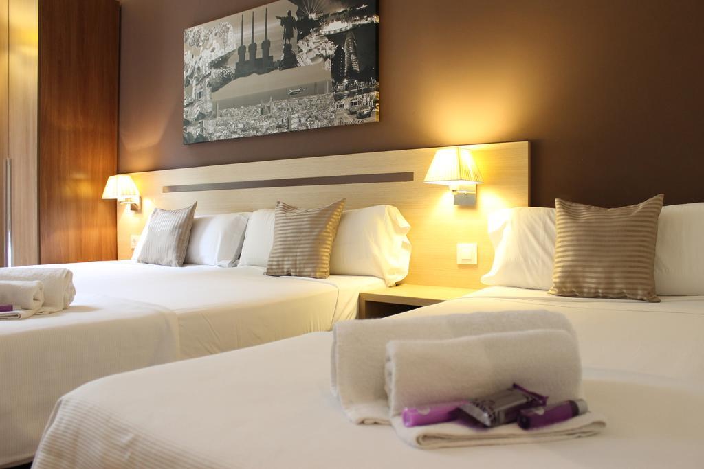Hostal Barcelona Centro Bagian luar foto