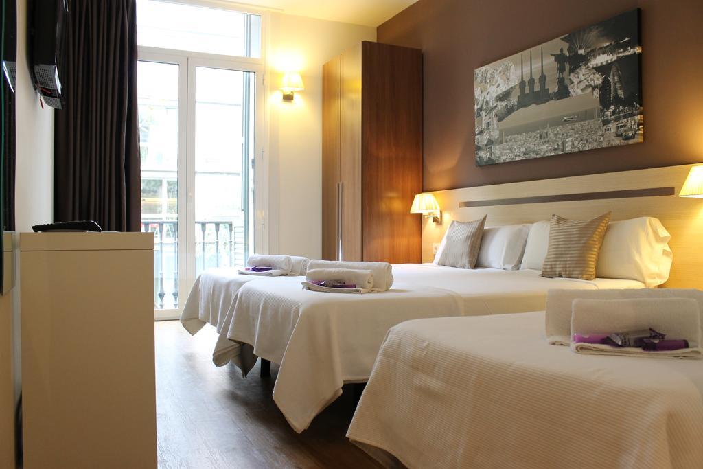 Hostal Barcelona Centro Bagian luar foto