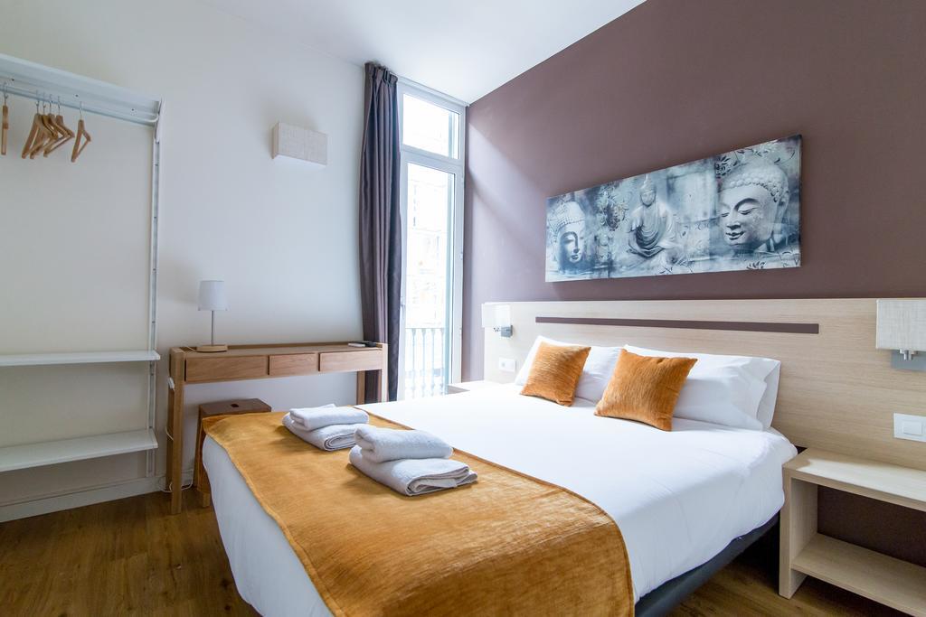 Hostal Barcelona Centro Bagian luar foto