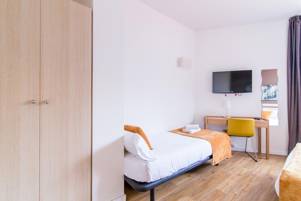 Hostal Barcelona Centro Bagian luar foto