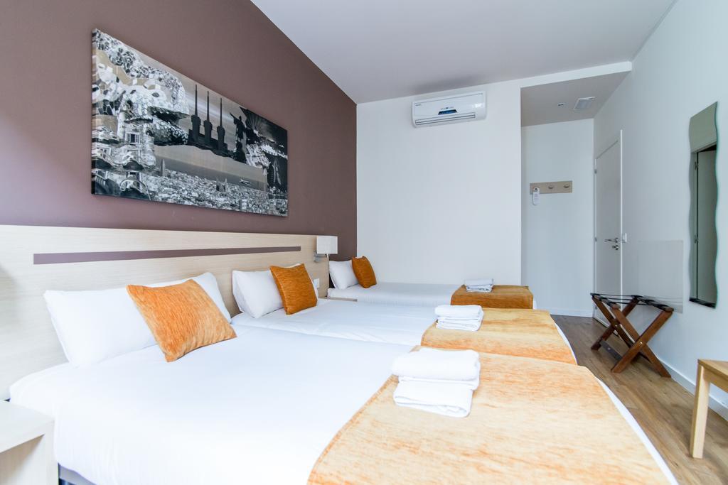 Hostal Barcelona Centro Bagian luar foto