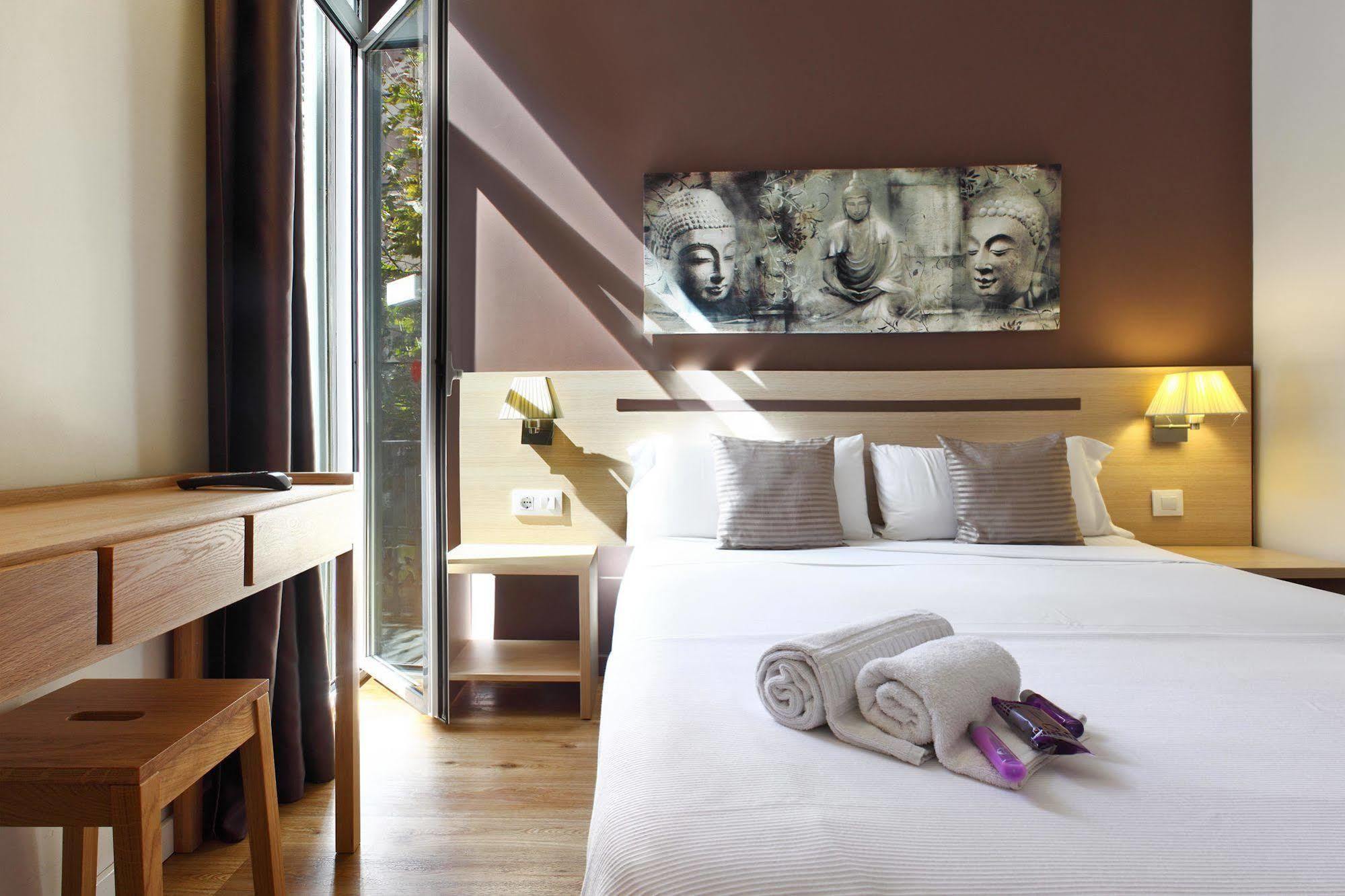 Hostal Barcelona Centro Bagian luar foto