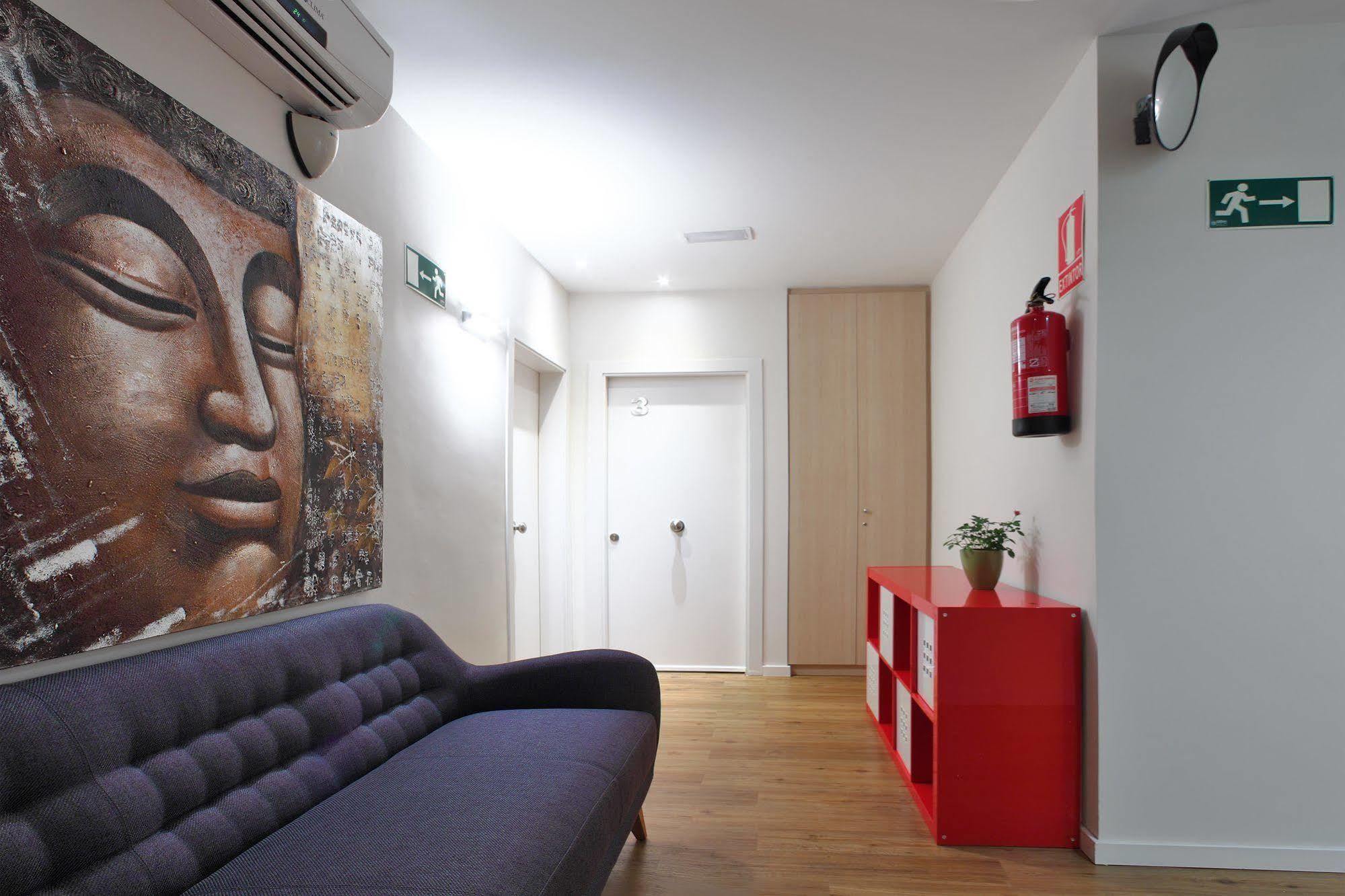 Hostal Barcelona Centro Bagian luar foto