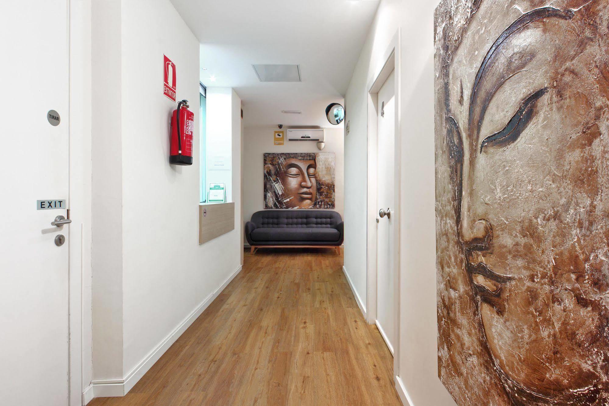 Hostal Barcelona Centro Bagian luar foto